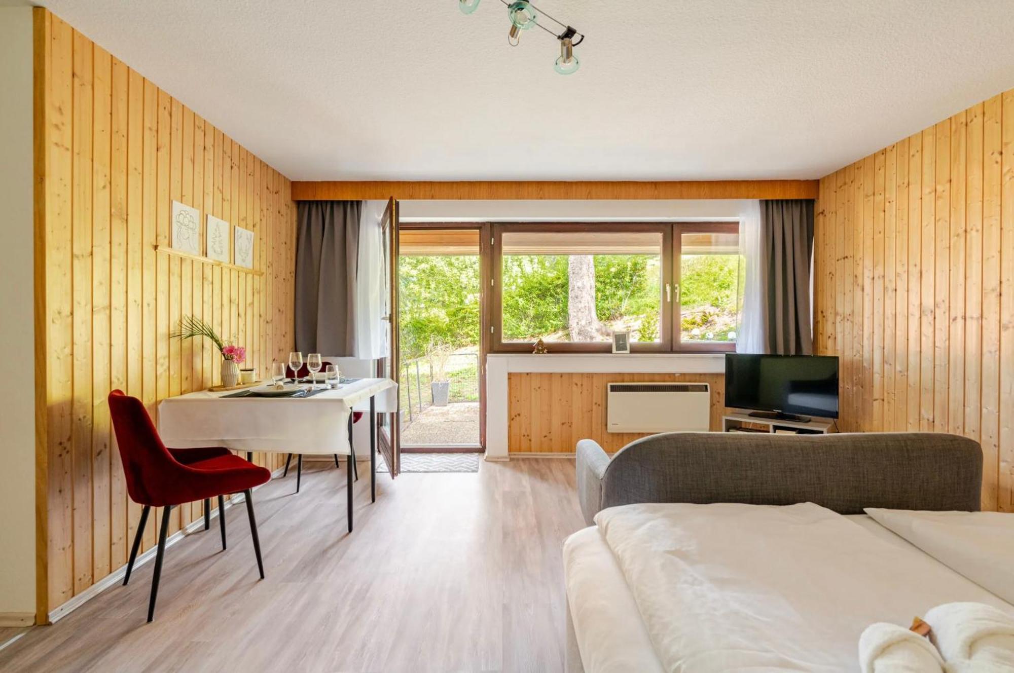 Апартаменты An Wanderwegen Gelegen Mit Terrasse Und Boxspringbett Засбахвальден Экстерьер фото